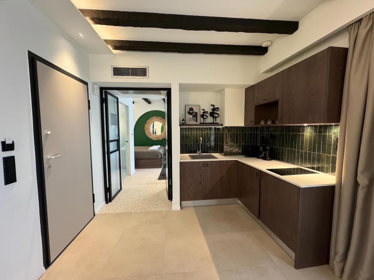 Urban Gem In The Heart Of Naoussa A Stylish Escape Διαμέρισμα Νάουσα Ημαθίας Εξωτερικό φωτογραφία