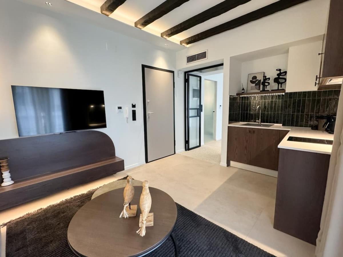 Urban Gem In The Heart Of Naoussa A Stylish Escape Διαμέρισμα Νάουσα Ημαθίας Εξωτερικό φωτογραφία