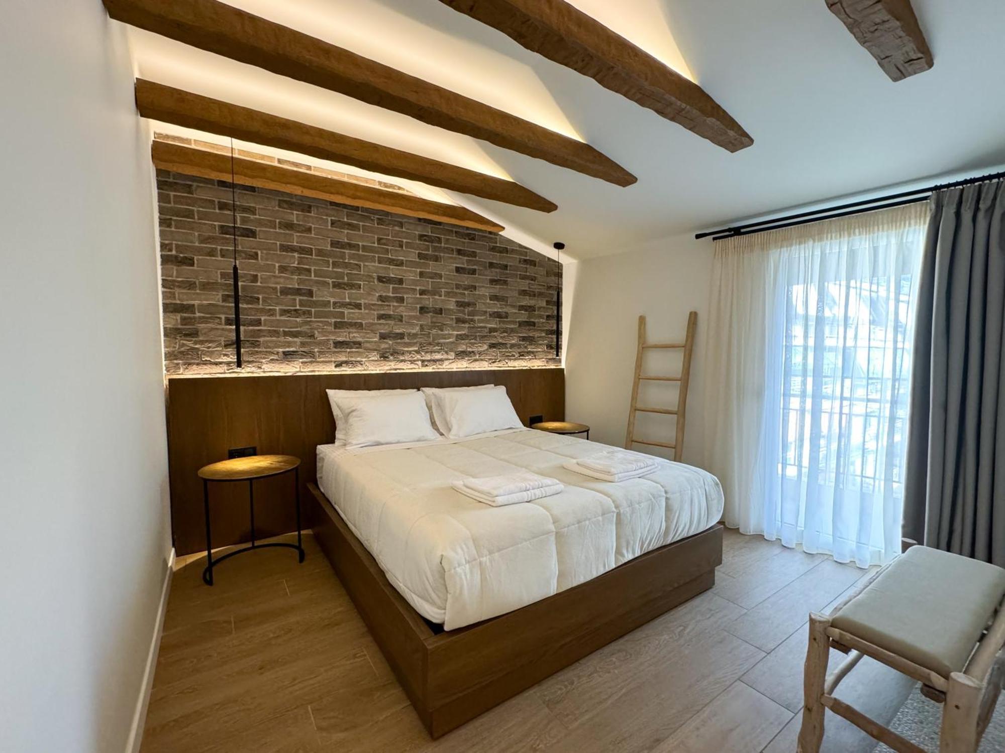 Urban Gem In The Heart Of Naoussa A Stylish Escape Διαμέρισμα Νάουσα Ημαθίας Εξωτερικό φωτογραφία